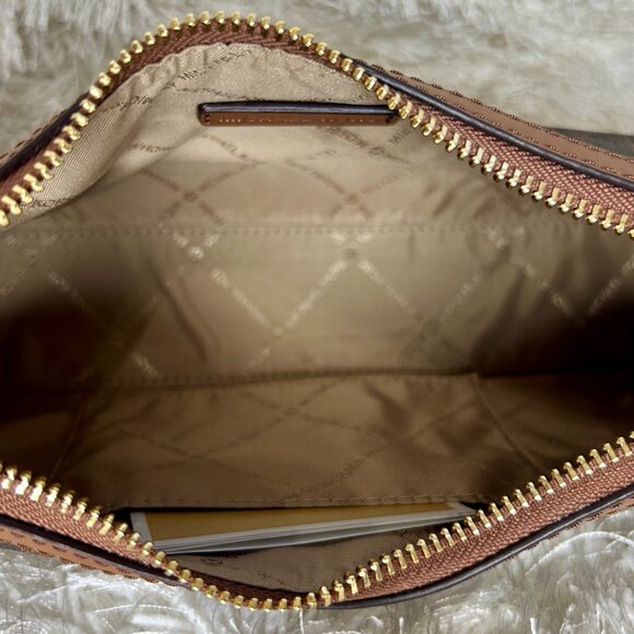 Michael Kors Maeve MD Pouchette (Brown) NWT - Picture 7 of 7
